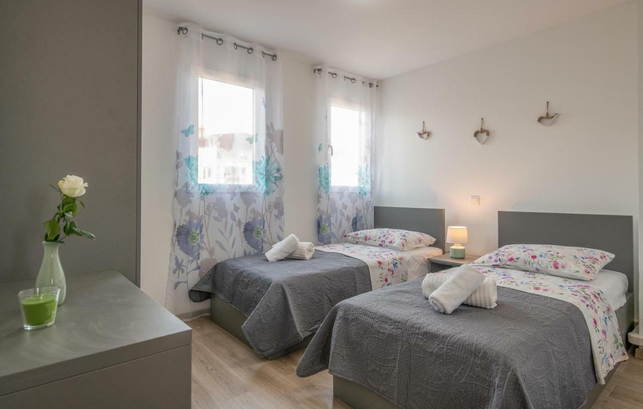 Family Apartment Ingrid Pula Exterior foto